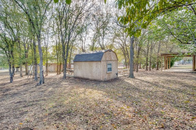 221 Valley Ranch Road, Weatherford, TX 76087