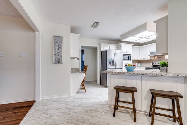 221 Valley Ranch Road, Weatherford, TX 76087