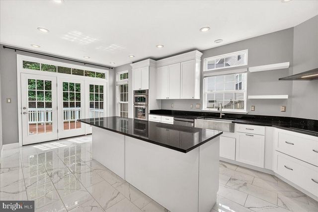 6455 SADDLEBROOK LN, Frederick, MD 21701