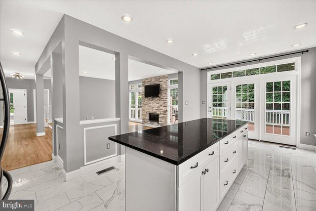 6455 SADDLEBROOK LN, Frederick, MD 21701