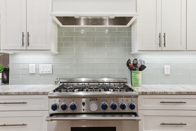 681 Reserve Dr., Pawleys Island, SC 29585