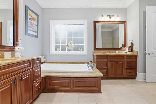 681 Reserve Dr., Pawleys Island, SC 29585