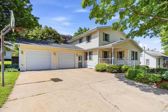 129 N PARKVIEW AVENUE, Marion, WI 54950