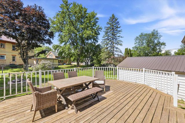 129 N PARKVIEW AVENUE, Marion, WI 54950
