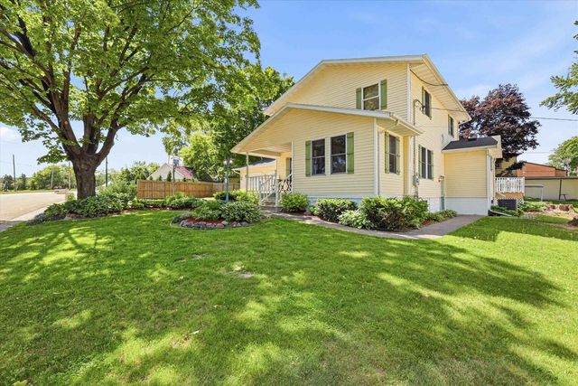 129 N PARKVIEW AVENUE, Marion, WI 54950