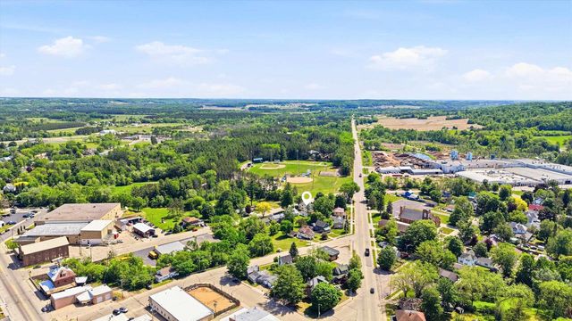129 N PARKVIEW AVENUE, Marion, WI 54950
