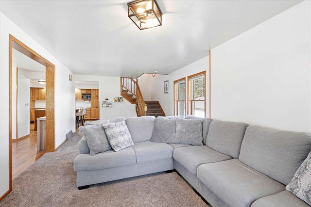 129 N PARKVIEW AVENUE, Marion, WI 54950