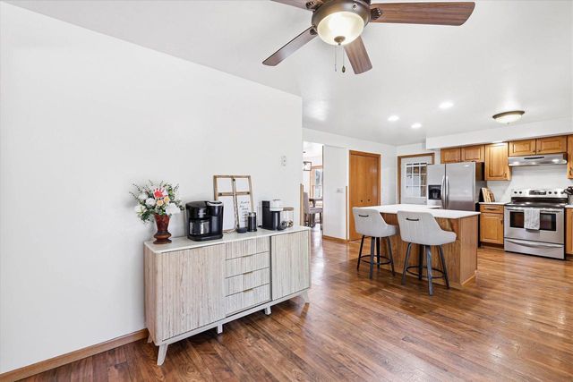 129 N PARKVIEW AVENUE, Marion, WI 54950