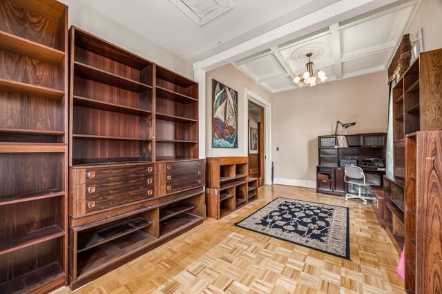 1818 Broadway Street, Galveston, TX 77550