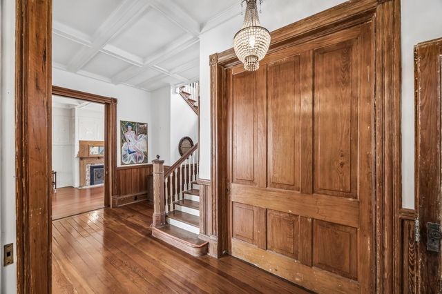 1818 Broadway Street, Galveston, TX 77550
