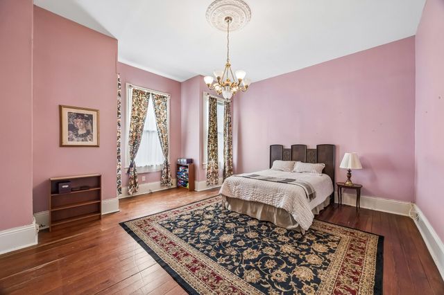 1818 Broadway Street, Galveston, TX 77550