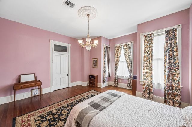 1818 Broadway Street, Galveston, TX 77550