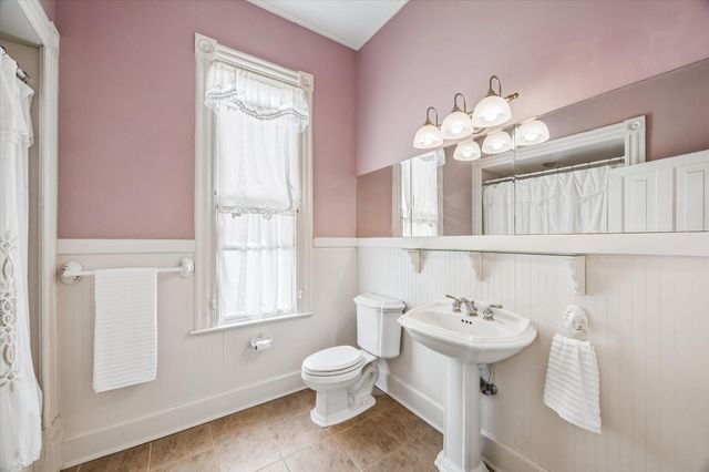 1818 Broadway Street, Galveston, TX 77550