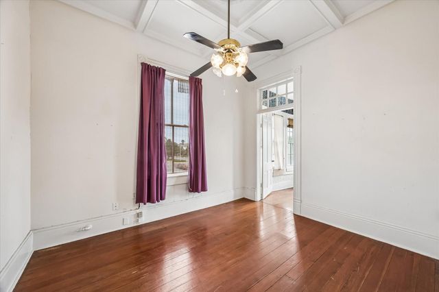 1818 Broadway Street, Galveston, TX 77550