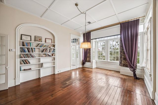 1818 Broadway Street, Galveston, TX 77550