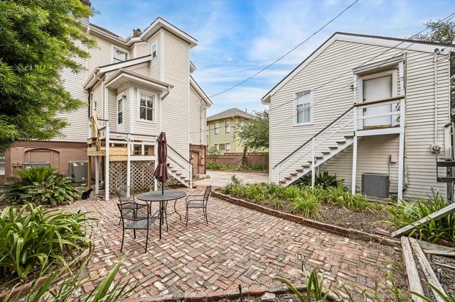1818 Broadway Street, Galveston, TX 77550