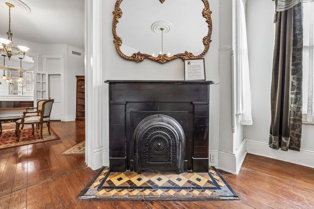 1818 Broadway Street, Galveston, TX 77550