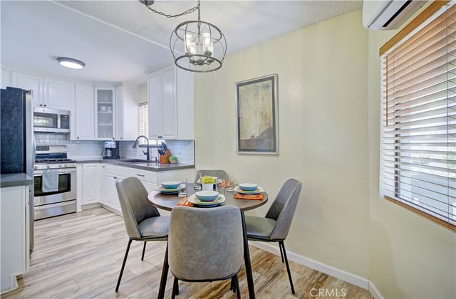 4110 Elm Avenue 203, Long Beach, CA 90807