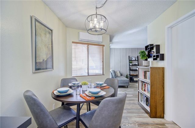 4110 Elm Avenue 203, Long Beach, CA 90807