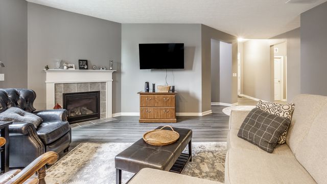6290 Wonder Lane, Whitestown, IN 46075