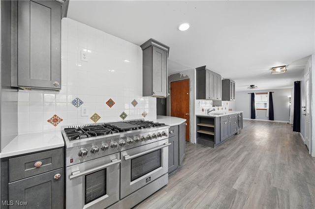 502 E Woodsdale Avenue, Akron, OH 44301