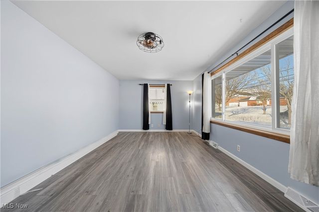 502 E Woodsdale Avenue, Akron, OH 44301