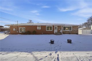 502 E Woodsdale Avenue, Akron, OH 44301