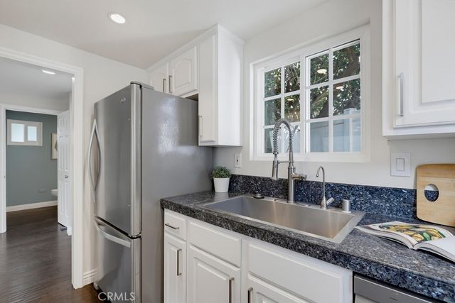 1118 Sandi Lane, Costa Mesa, CA 92627