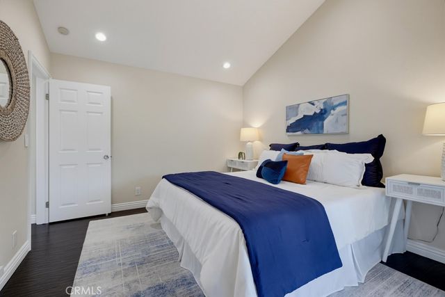 1118 Sandi Lane, Costa Mesa, CA 92627