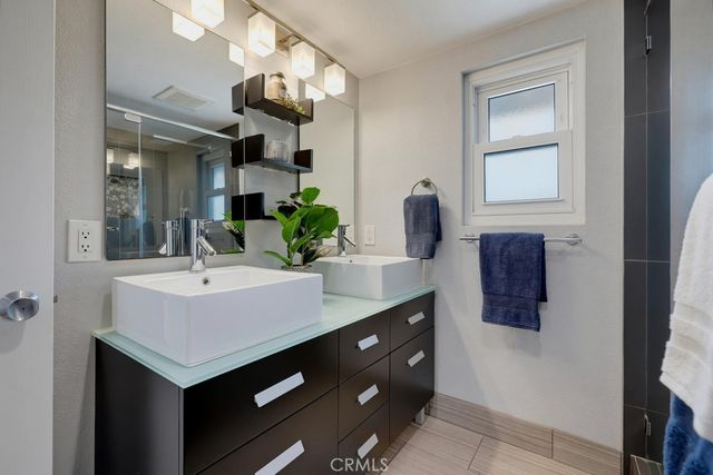 1118 Sandi Lane, Costa Mesa, CA 92627