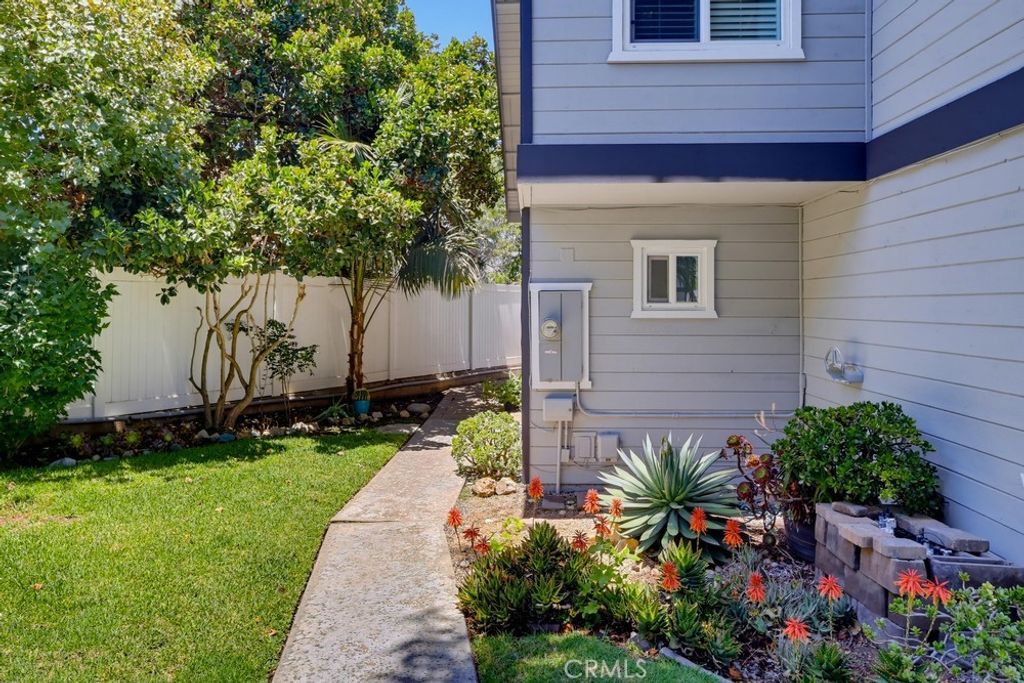 1118 Sandi Lane, Costa Mesa, CA 92627 — photo 3