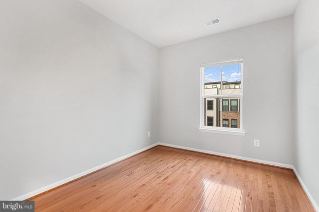 22273 SIMS TER, Ashburn, VA 20148