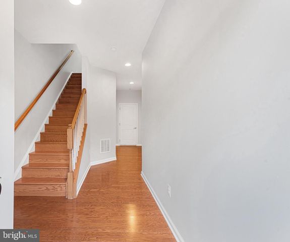 22273 SIMS TER, Ashburn, VA 20148