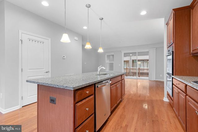 22273 SIMS TER, Ashburn, VA 20148