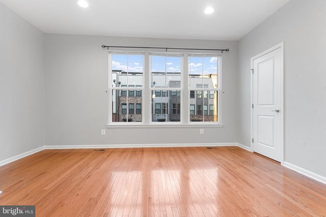 22273 SIMS TER, Ashburn, VA 20148