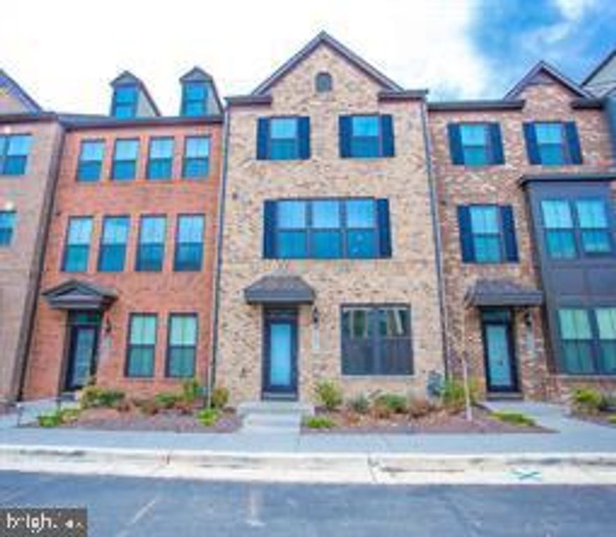 22273 SIMS TER, Ashburn, VA 20148