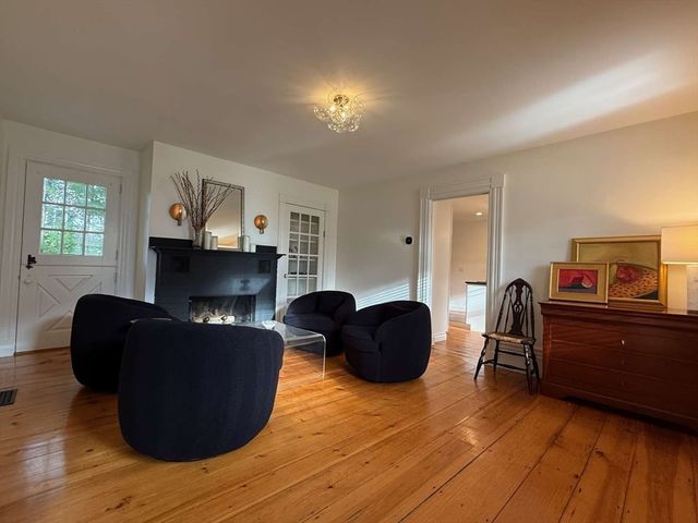 105 Elm Street A, Andover, MA 01810