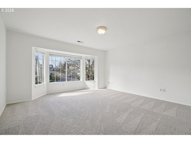 5052 Nw MILLSTONE Way, Portland, OR 97229