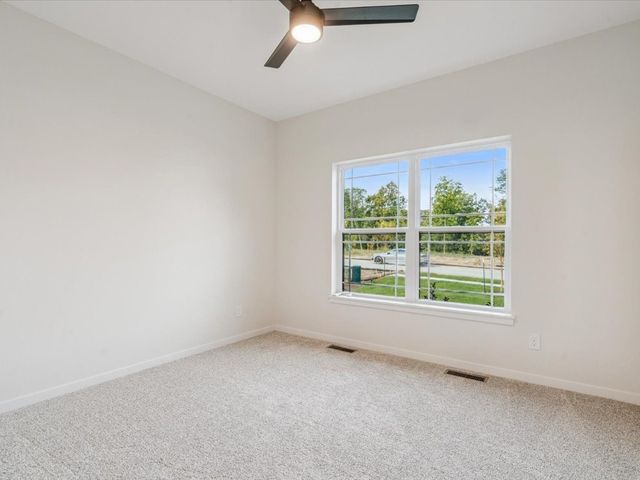 658 Maclan Court, Iowa City, IA 52246