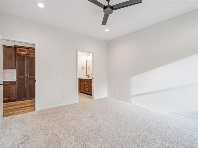 658 Maclan Court, Iowa City, IA 52246