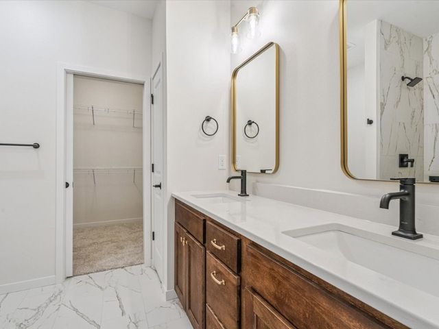 658 Maclan Court, Iowa City, IA 52246