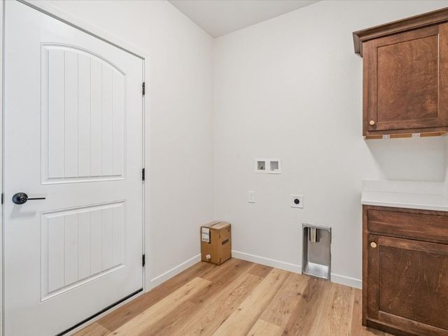 658 Maclan Court, Iowa City, IA 52246