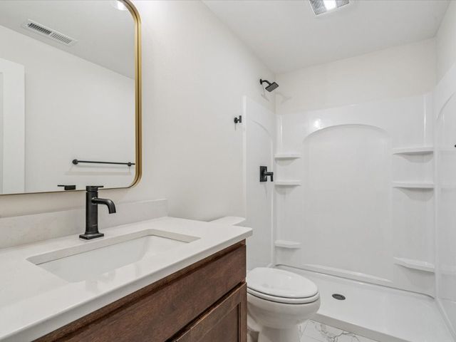 658 Maclan Court, Iowa City, IA 52246