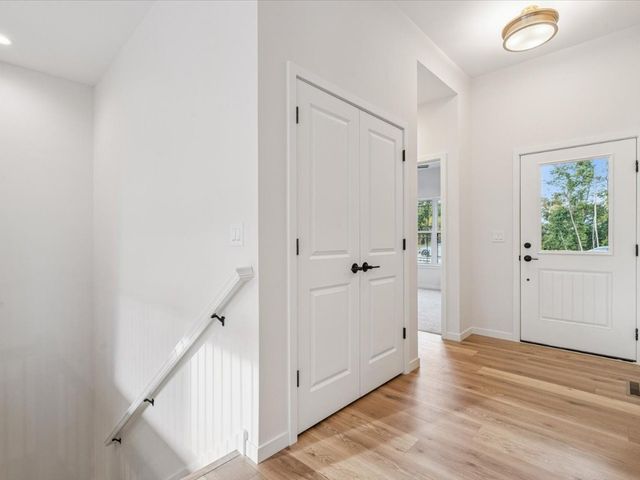 658 Maclan Court, Iowa City, IA 52246