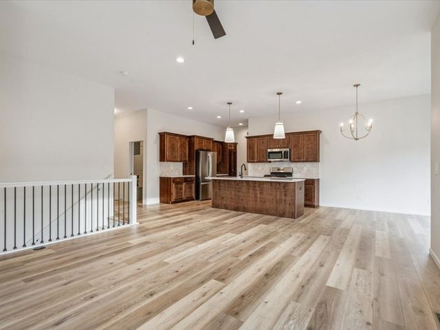 658 Maclan Court, Iowa City, IA 52246