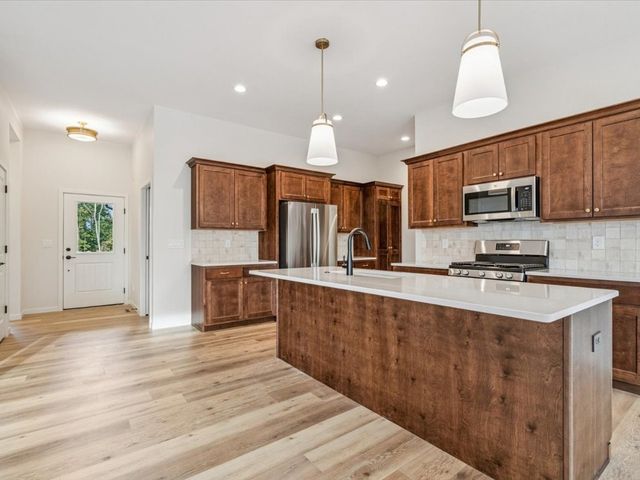 658 Maclan Court, Iowa City, IA 52246