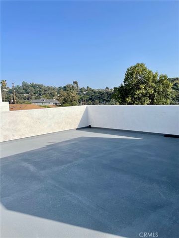 118 S Ave 63, Highland Park, CA 90042