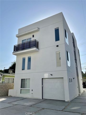 118 S Ave 63, Highland Park, CA 90042
