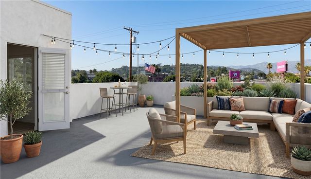 118 S Ave 63, Highland Park, CA 90042
