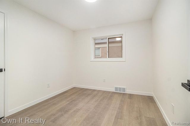 29959 Glenwood Street, Inkster, MI 48141